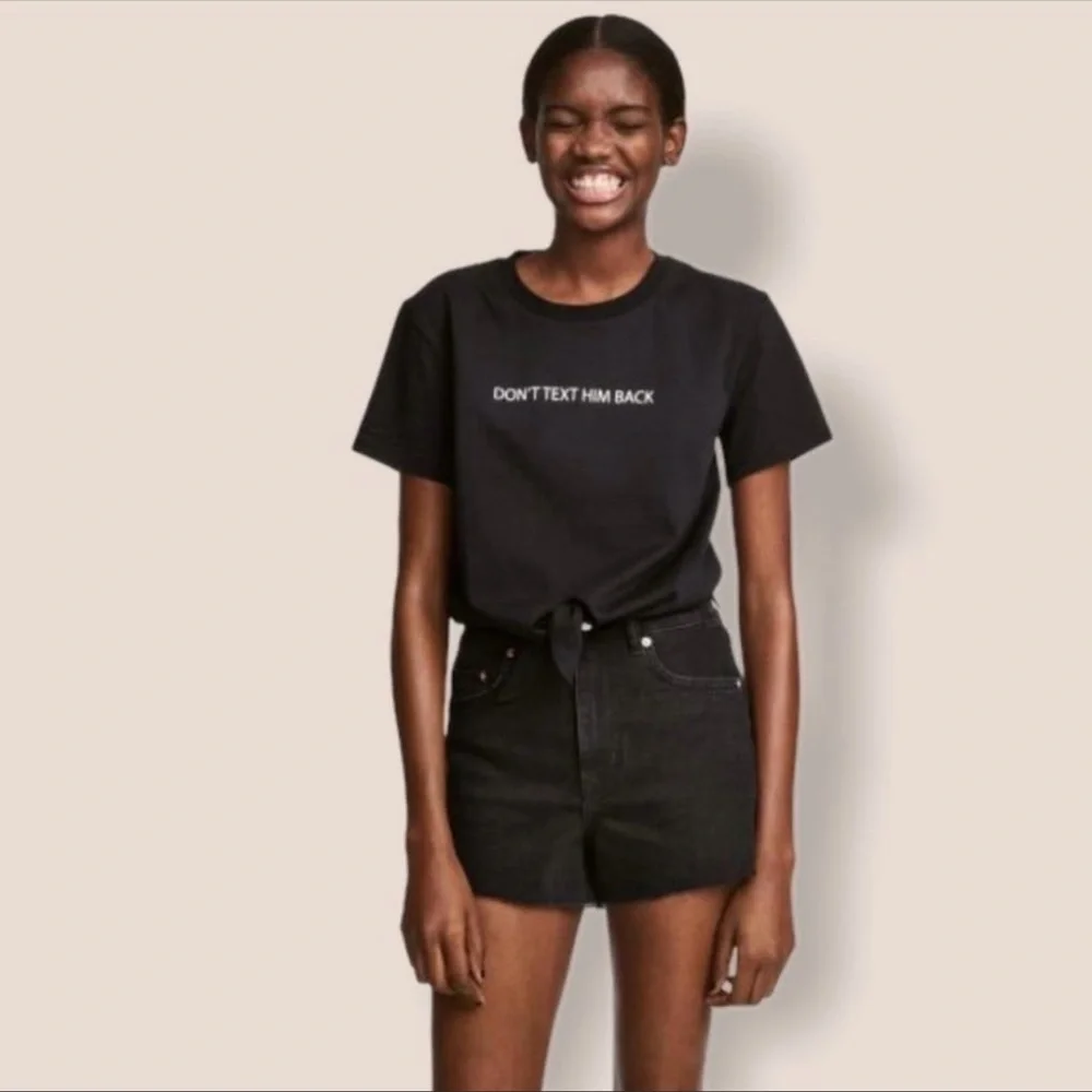 H&M Don’t Text Him Back Tie Front T-shirt, Small - Picture 2 of 6